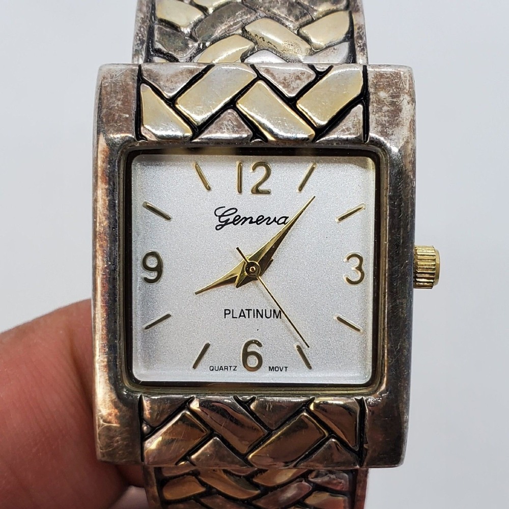 Geneva Women's Watch 25MM Case Silver‎ Tone Hinge Cuff 5.5" New Battery